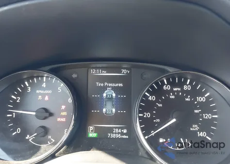 2017 Nissan Rogue Sv z USA, uszkodzony, nr VIN JN8AT2MT5HW144572